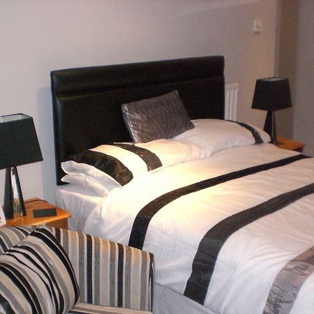 فندق ليفربولفي  Cheapsleepz 49 Moscow Drive المظهر الخارجي الصورة