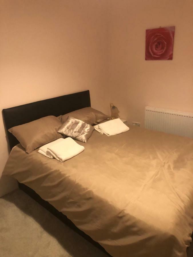 فندق ليفربولفي  Cheapsleepz 49 Moscow Drive المظهر الخارجي الصورة