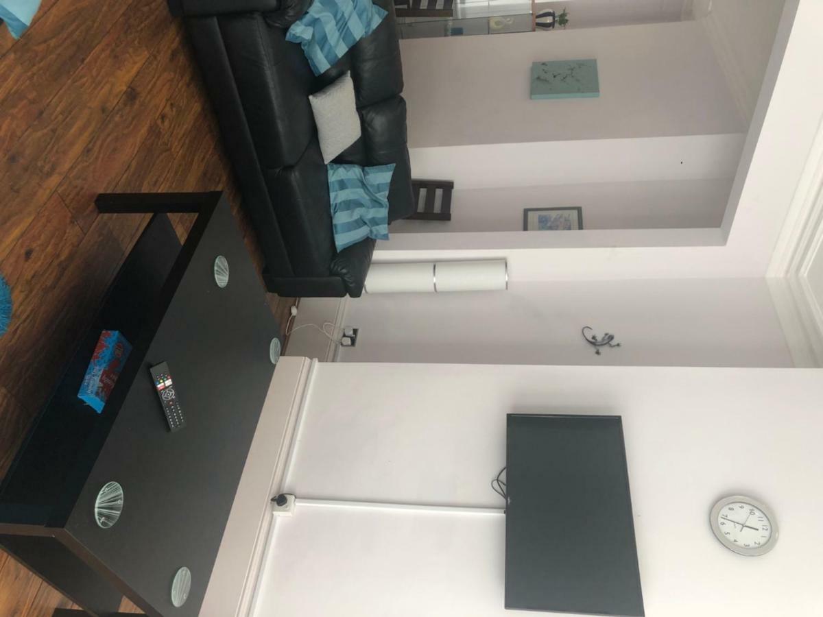 فندق ليفربولفي  Cheapsleepz 49 Moscow Drive المظهر الخارجي الصورة