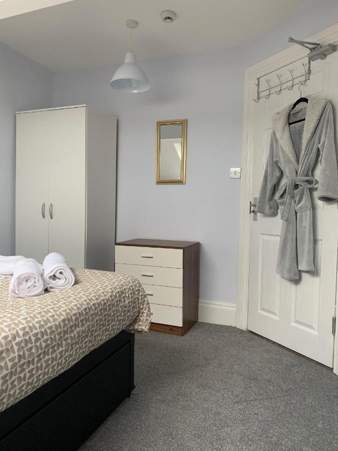 فندق ليفربولفي  Cheapsleepz 49 Moscow Drive المظهر الخارجي الصورة